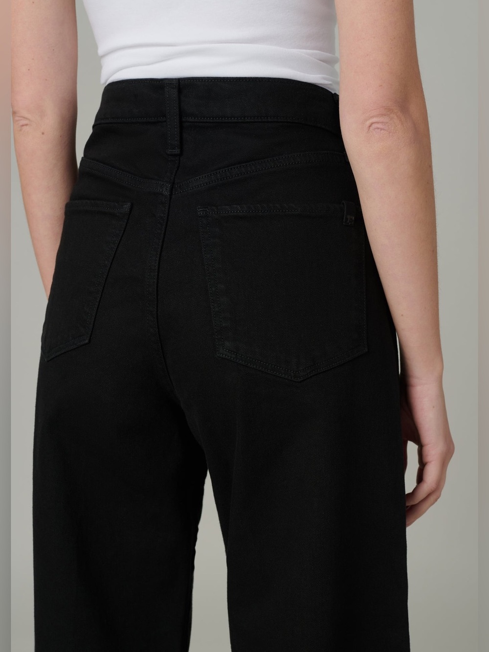NWT Joe’s Jeans The Mia Petite High Rise Wide Leg Jeans in Black, Size 26 - Picture 6 of 13